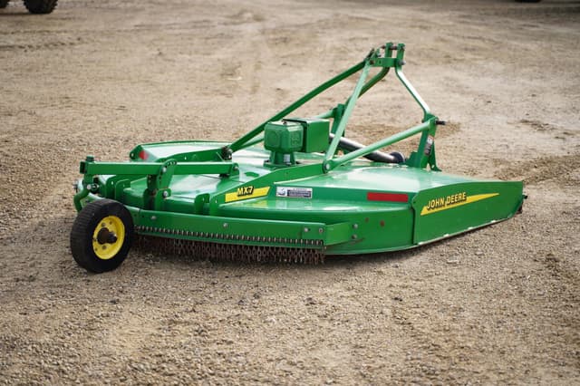 Image of John Deere MX7 equipment image 4