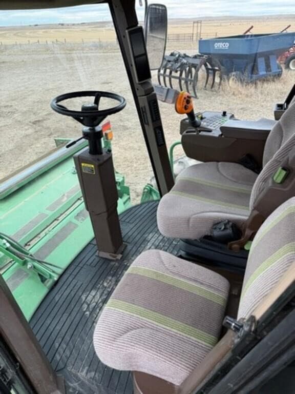 Image of John Deere R450 equipment image 3