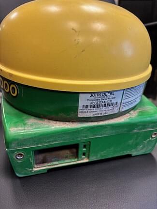 Image of John Deere StarFire 3000 Image 1