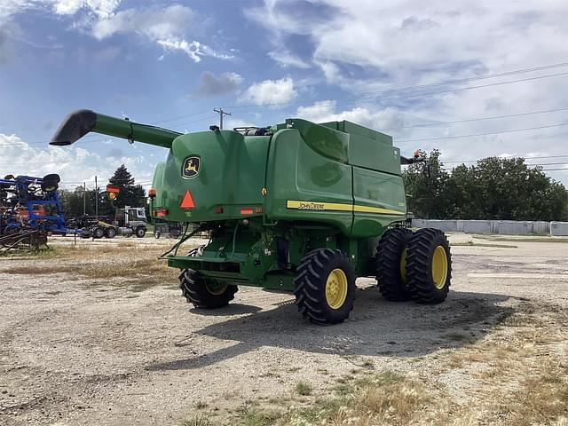 Image of John Deere S550 equipment image 3