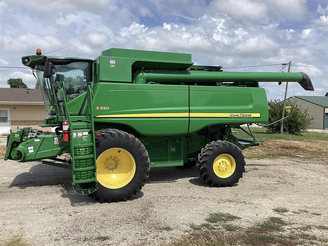 Image of John Deere S550 Primary image