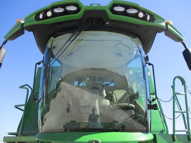Main image John Deere S550 10