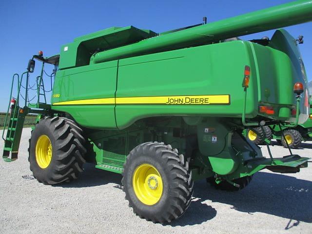 Main image John Deere S550 6