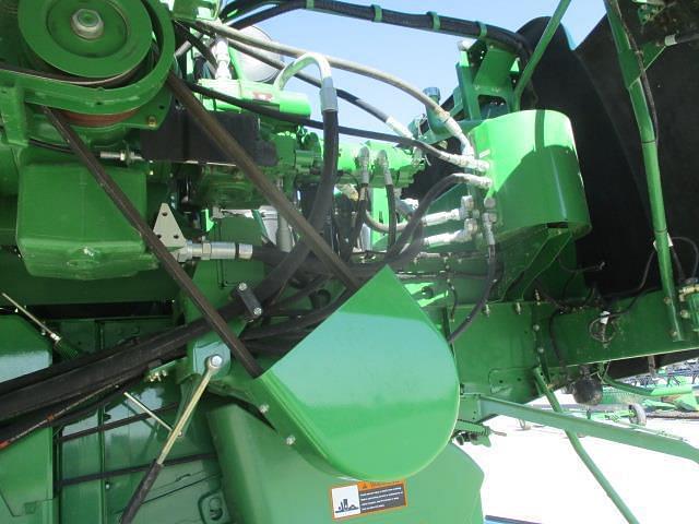 Main image John Deere S550 64