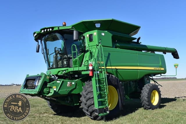 Image of John Deere S550 equipment image 4