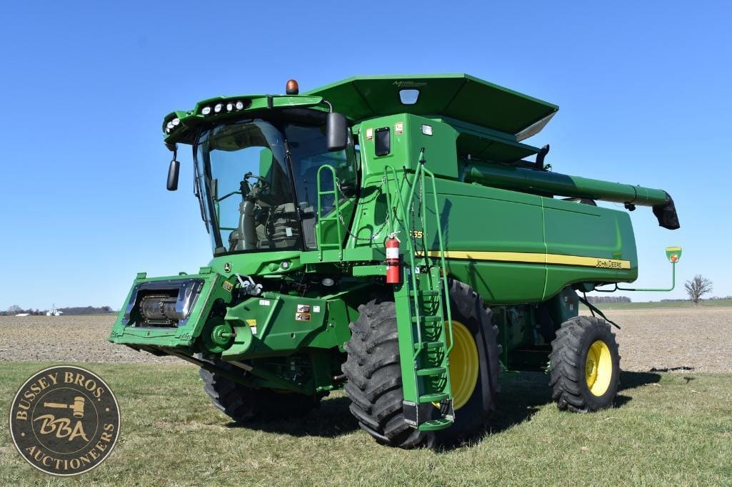 2013 John Deere S550 Equipment Image0