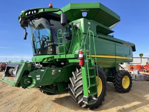 2013 John Deere S550 Image