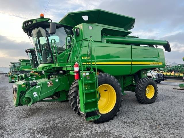 Main image John Deere S550