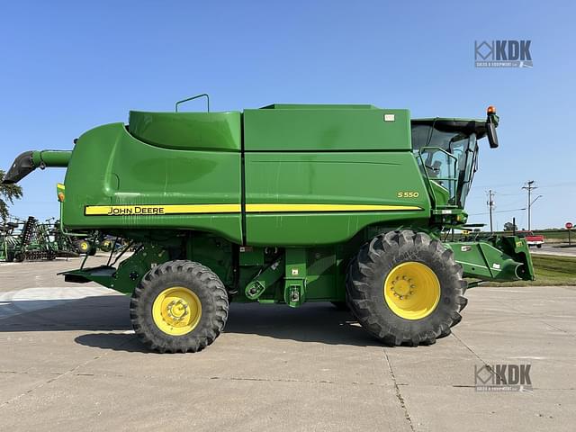 Image of John Deere S550 equipment image 2