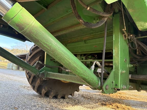 Image of John Deere S550 equipment image 3