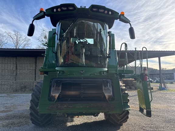 Image of John Deere S550 equipment image 1
