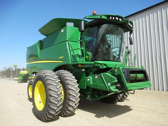 Image of John Deere S660 equipment image 4