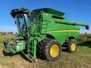Main image John Deere S660