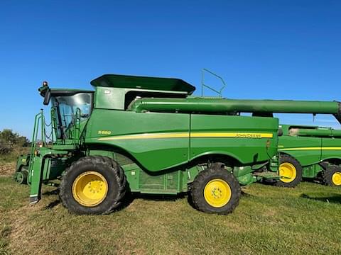 Image of John Deere S660 equipment image 1