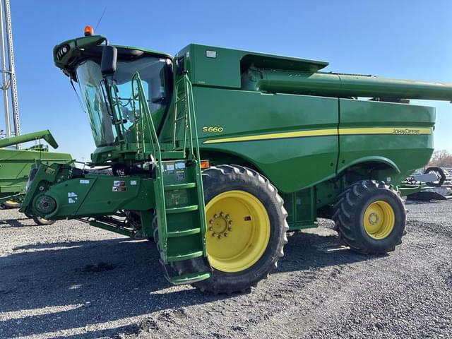 Image of John Deere S660 equipment image 1