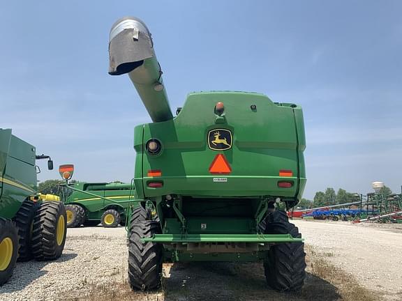 Image of John Deere S660 equipment image 2