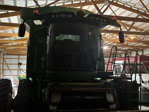 Image of John Deere S660 equipment image 3