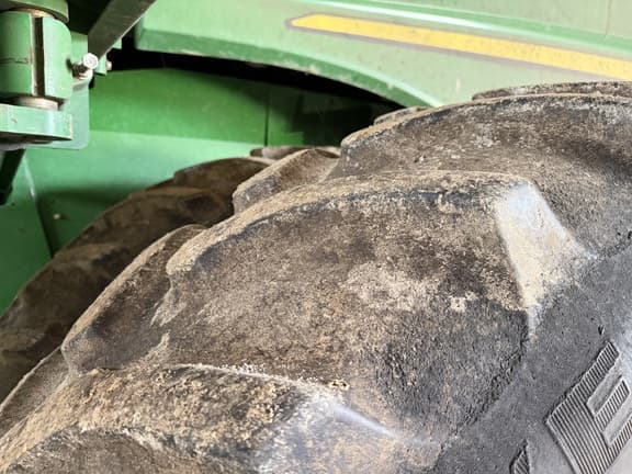 Image of John Deere S660 equipment image 2