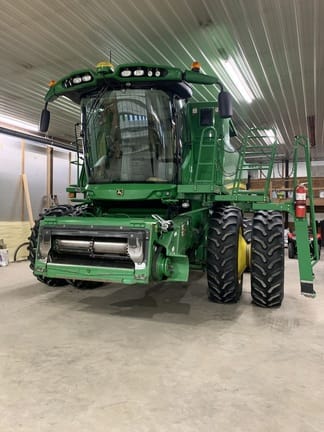 Main image John Deere S660