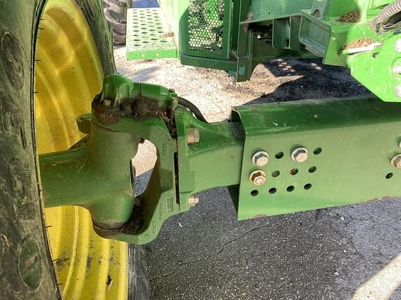 Main image John Deere S660 14