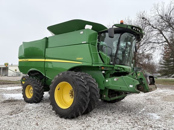 Image of John Deere S660 equipment image 1