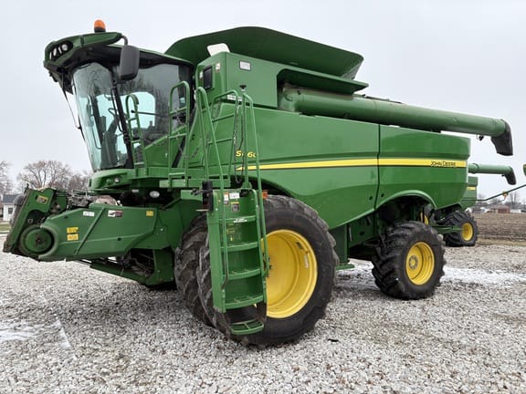 2013 John Deere S660 Equipment Image0