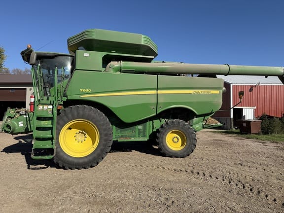 2013 John Deere S660 Equipment Image0