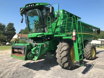 Main image John Deere S660