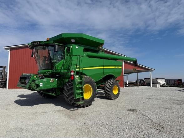 Image of John Deere S660 Primary image