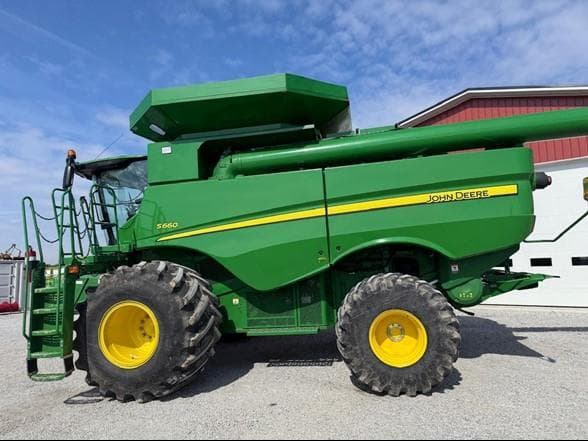 Image of John Deere S660 equipment image 1