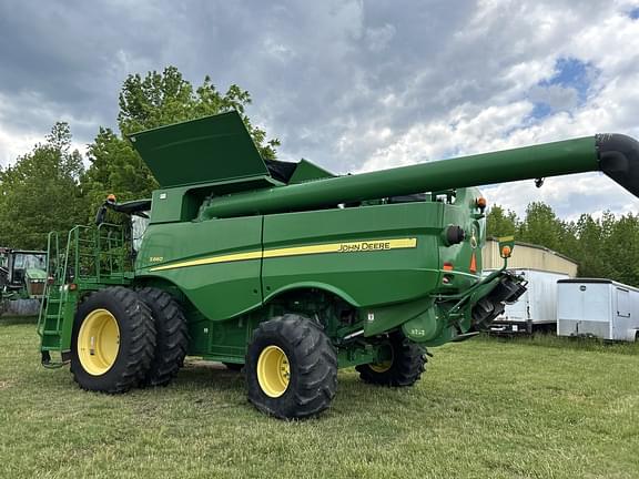 Image of John Deere S660 equipment image 2