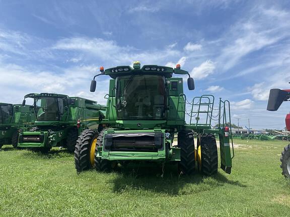 Image of John Deere S660 equipment image 2