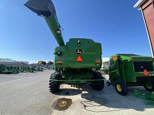 Main image John Deere S660 7