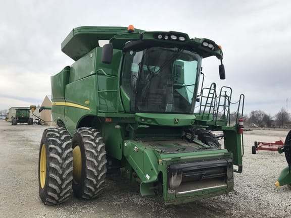 Main image John Deere S660