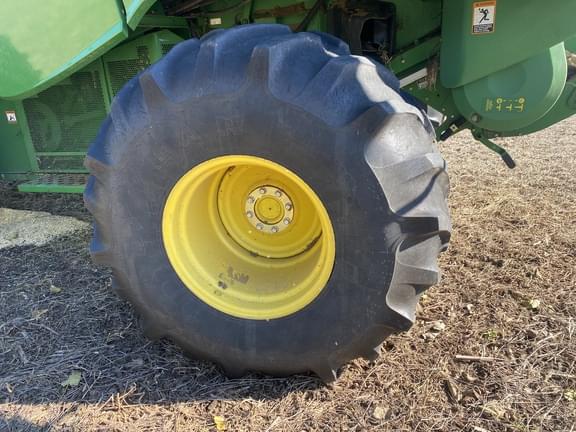 Image of John Deere S660 equipment image 3