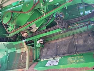 Main image John Deere S660 15