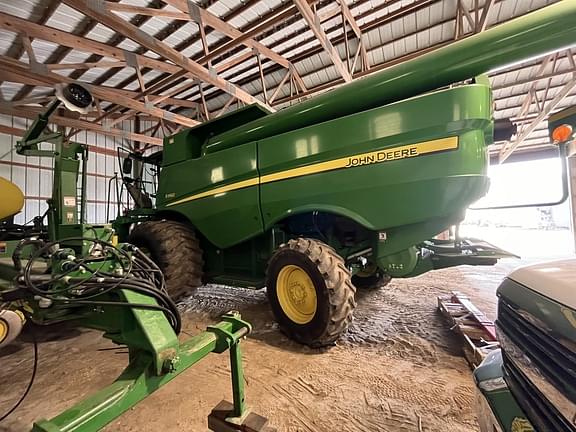 Image of John Deere S660 equipment image 1