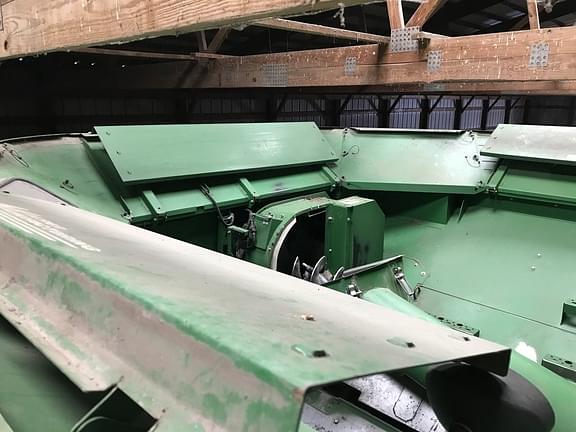 Main image John Deere S660 21