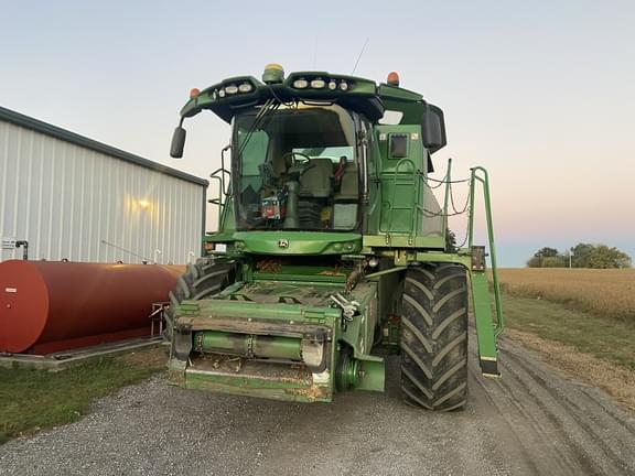 Image of John Deere S660 equipment image 2