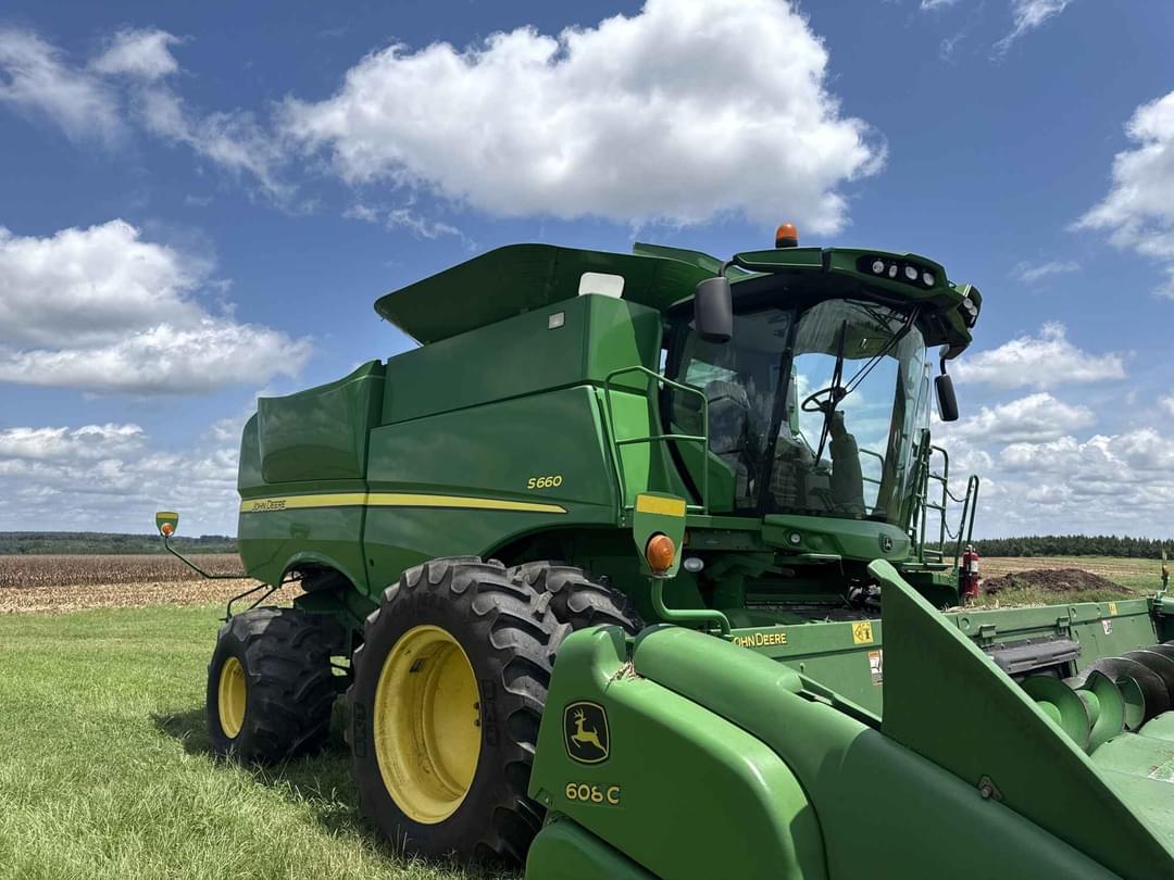 Image of John Deere S660 Primary image