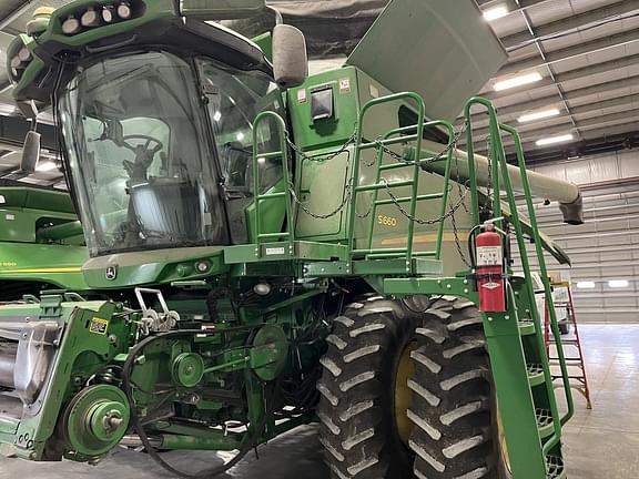 Image of John Deere S660 Primary image