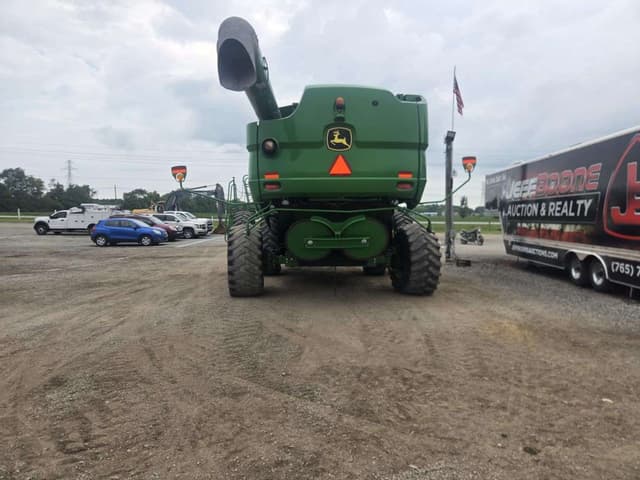 Image of John Deere S660 equipment image 3