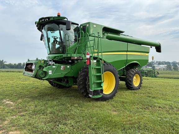 Image of John Deere S660 equipment image 1