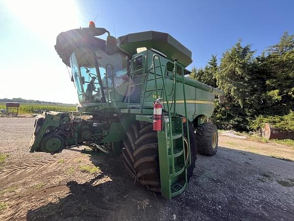 Image of John Deere S660 equipment image 1