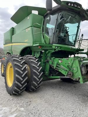 2013 John Deere S660 Image