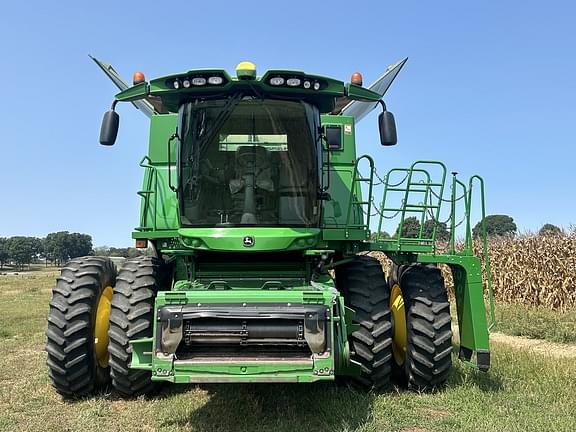 Image of John Deere S660 equipment image 1