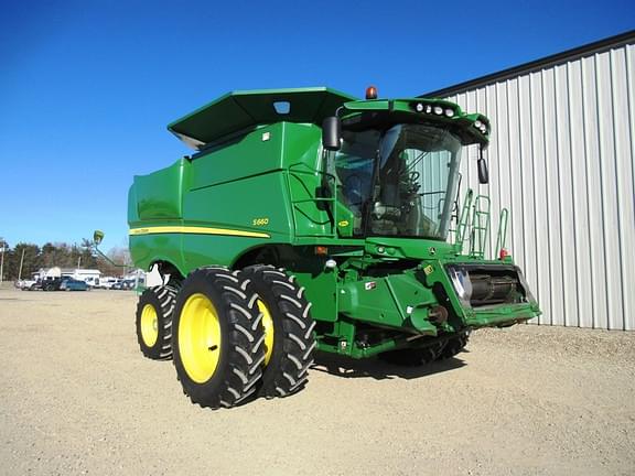 Image of John Deere S660 equipment image 4