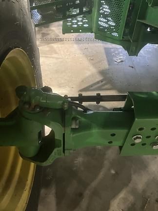 Image of John Deere S660 equipment image 4