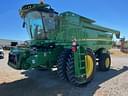 2013 John Deere S660 Image