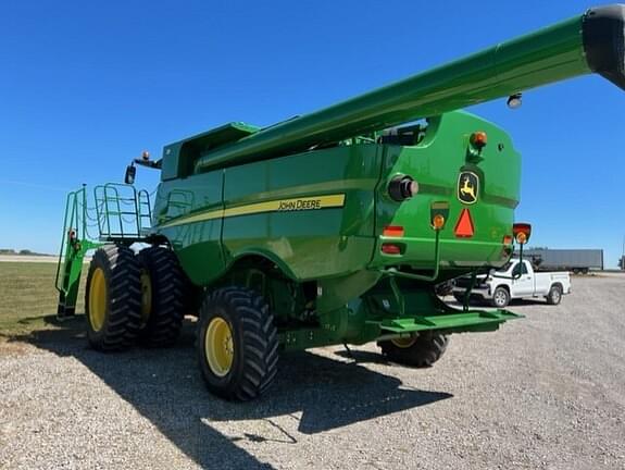 Main image John Deere S660 5